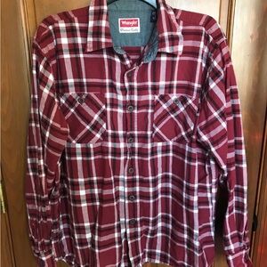 Wrangler Men's Burgundy Plaid Button Down Shirt